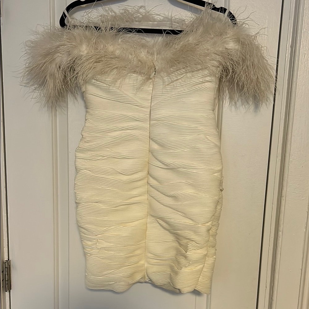 Rachel Gilbert White Feather Dress Size 6 - Picture 5 of 8